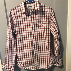 Men’s fitted dress shirt